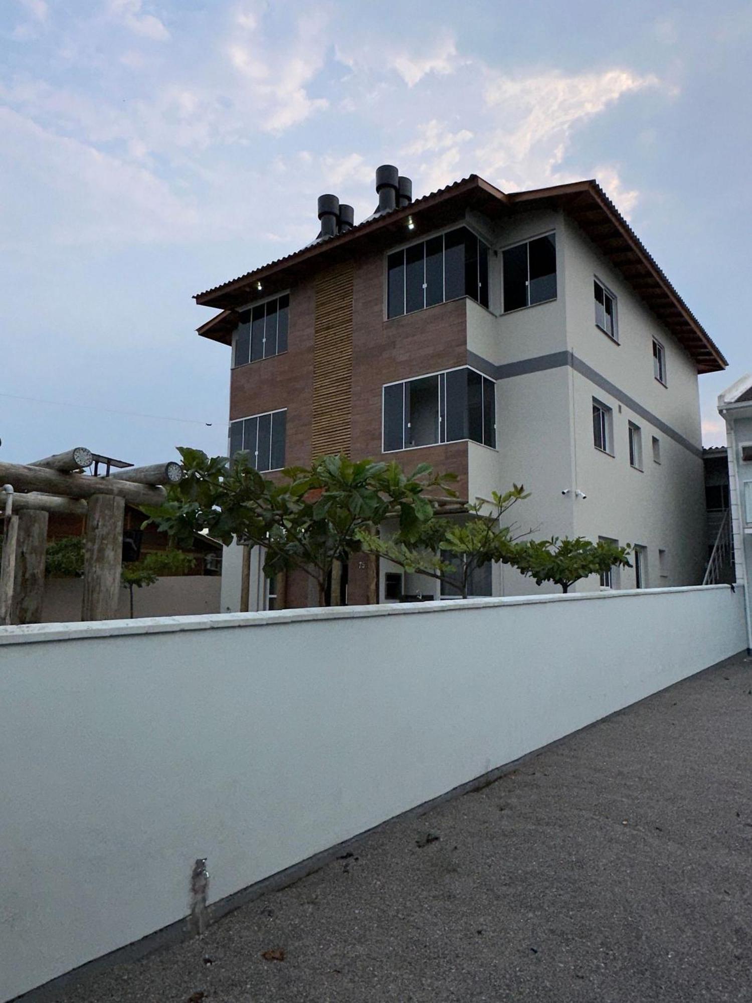 Residencial Wrubleski Sc Pinheira Luaran gambar