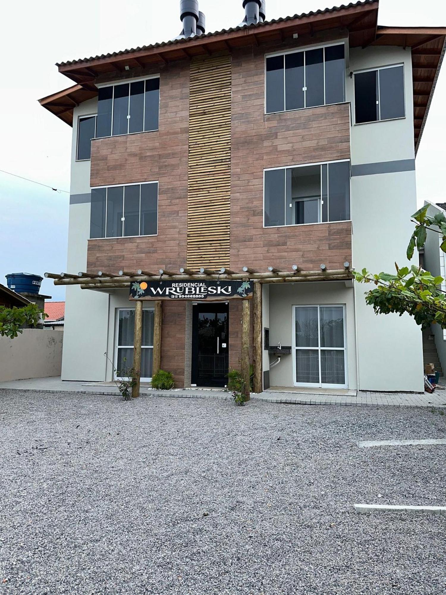 Residencial Wrubleski Sc Pinheira Luaran gambar
